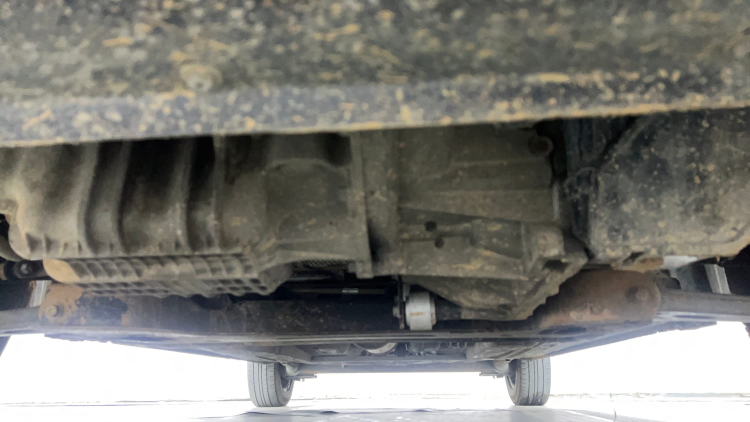 Used 2011 Ford Figo Duratec Petrol Titanium 1.2 Petrol Manual extra FRONT LEFT UNDERBODY VIEW