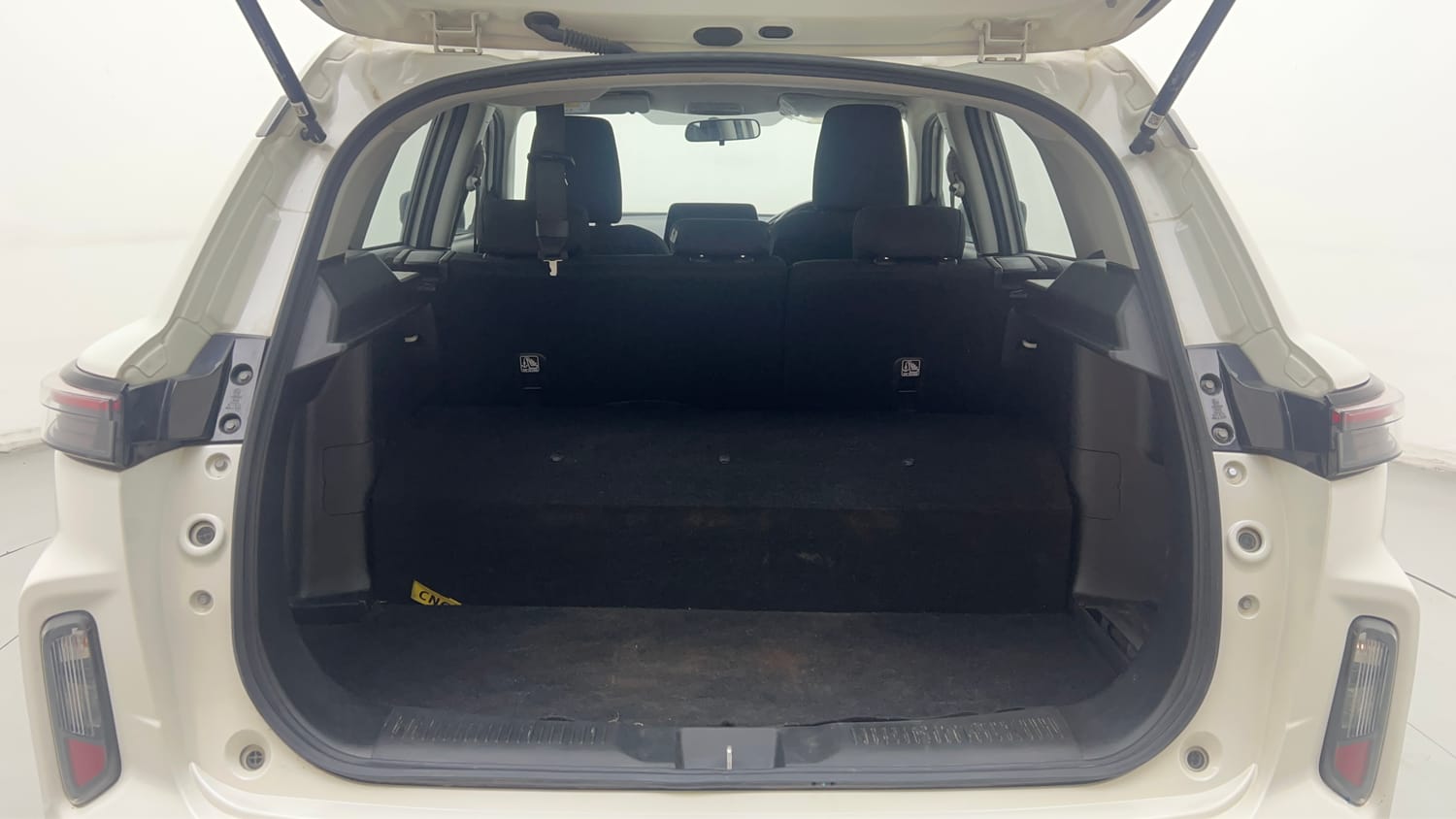 Used 2025 Maruti Suzuki Grand Vitara Delta CNG Cng Manual interior DICKY INSIDE VIEW