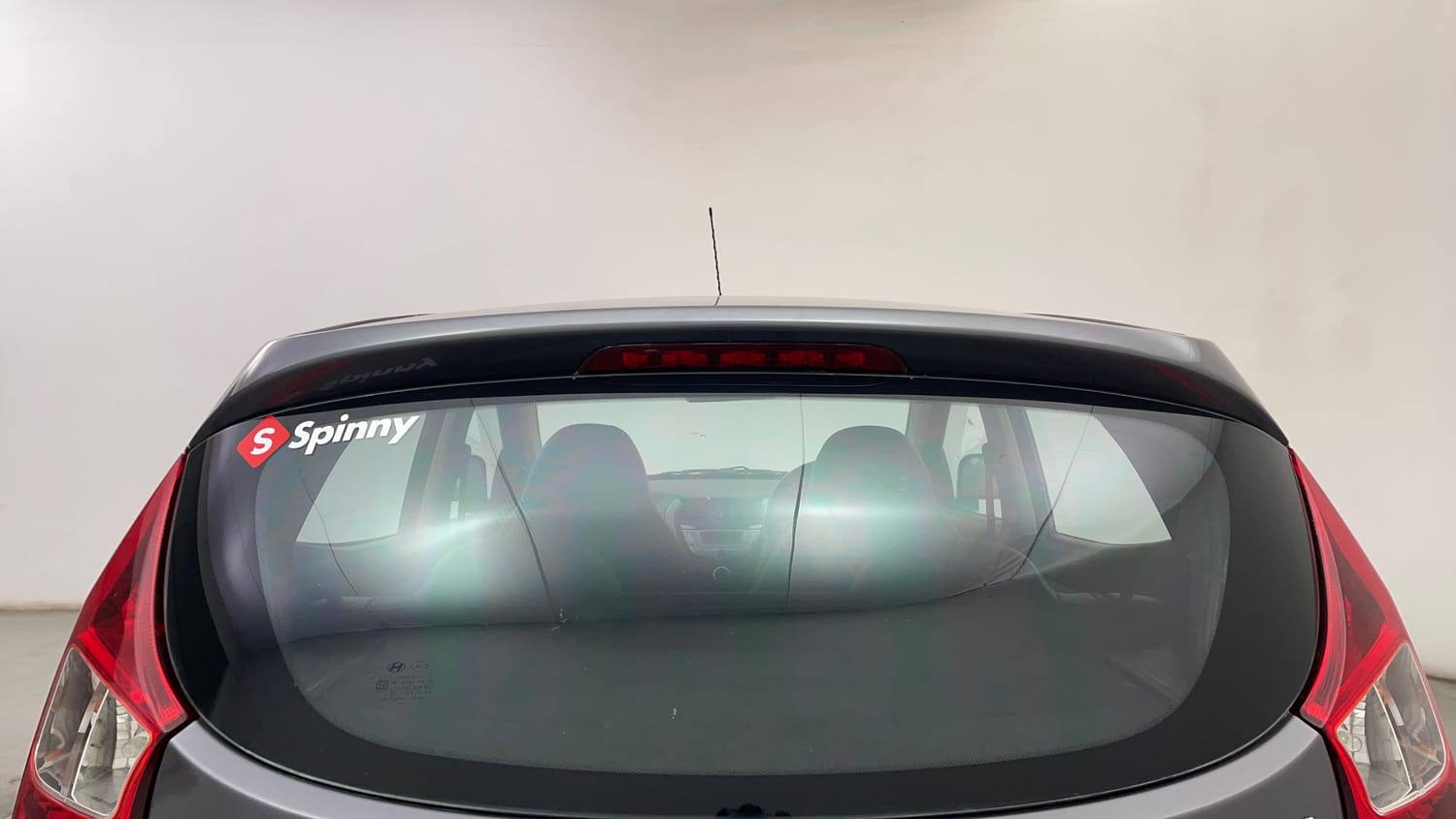 Used 2016 Hyundai Eon Magna + Petrol Manual exterior BACK WINDSHIELD VIEW