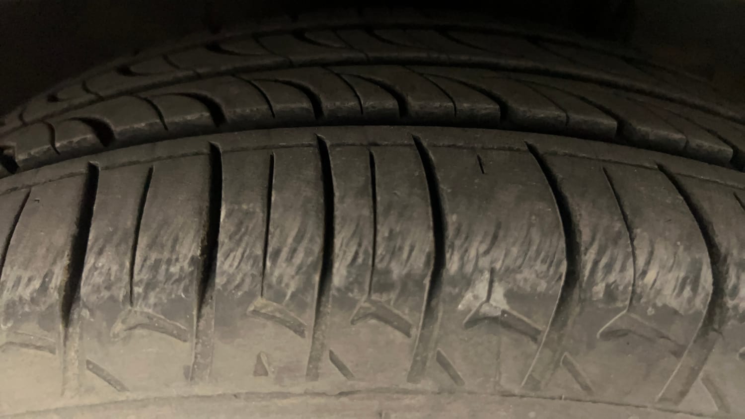Used 2023 Tata Tigor XZ Plus CNG Cng Manual tyres RIGHT FRONT TYRE TREAD VIEW