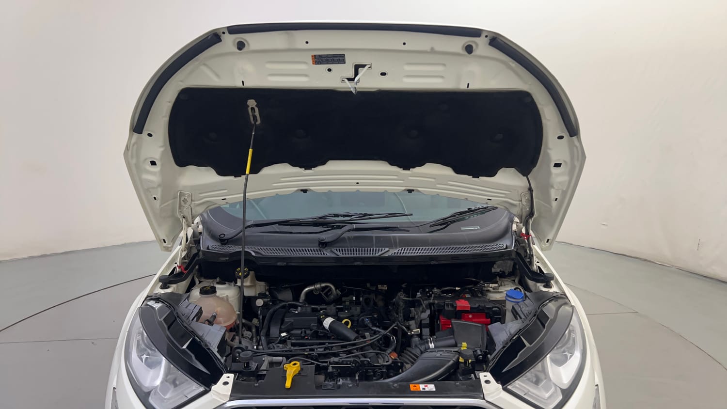 Used 2021 Ford EcoSport Titanium Plus 1.5L Ti-VCT AT Petrol Automatic engine ENGINE & BONNET OPEN FRONT VIEW