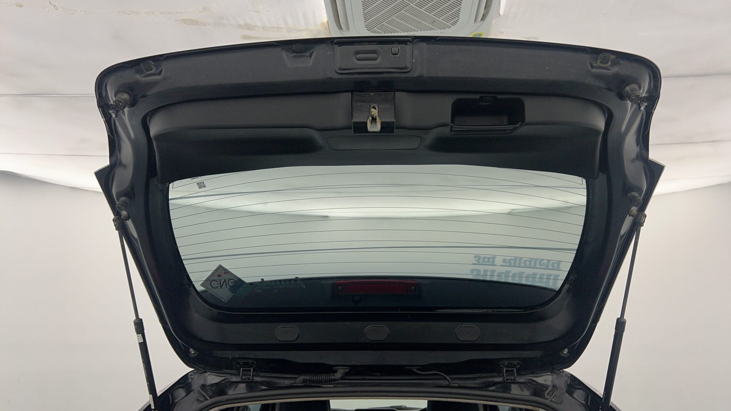 Used 2023 Maruti Suzuki Baleno Zeta MT CNG Cng Manual interior DICKY DOOR OPEN VIEW