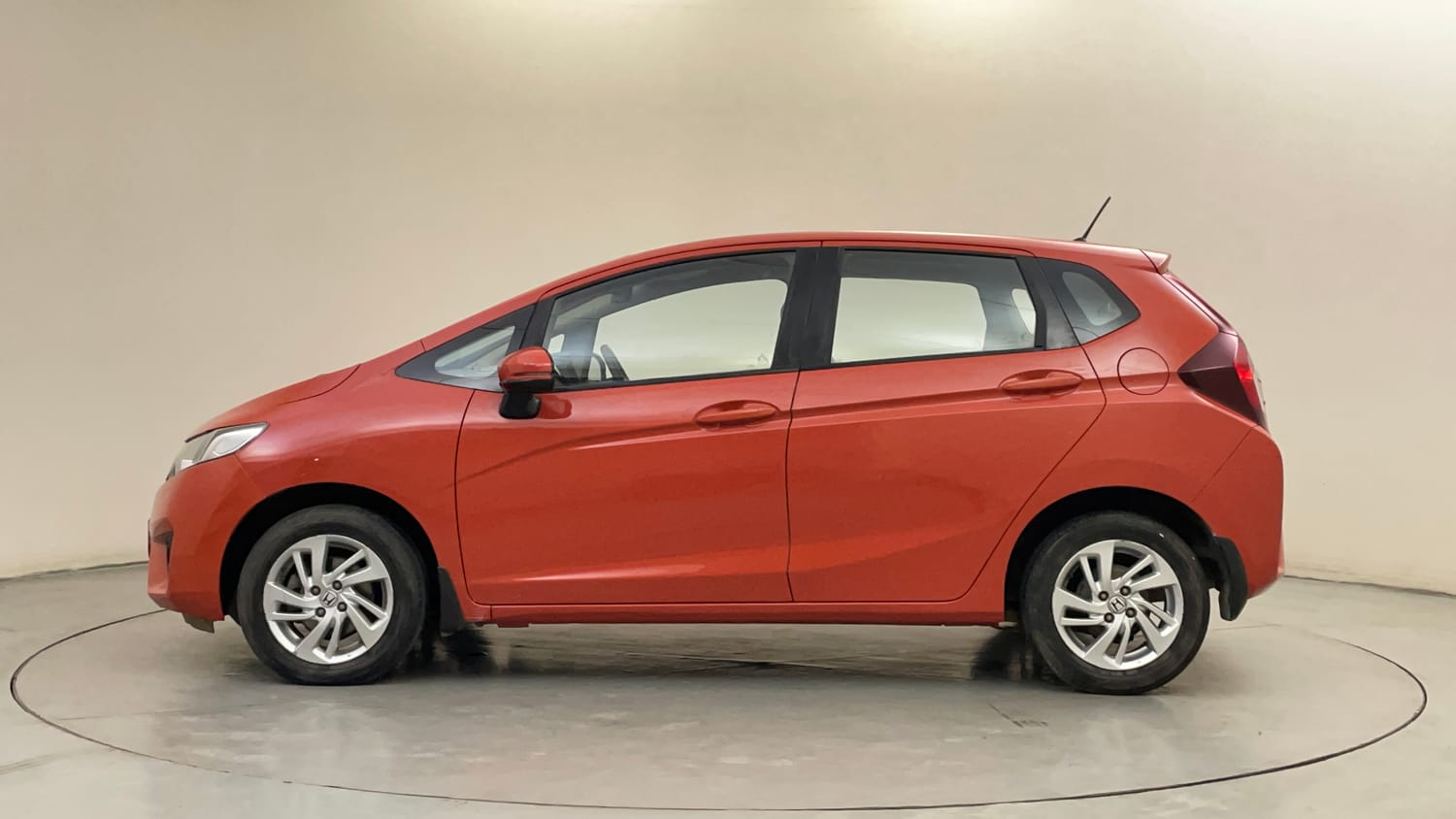Used 2016 Honda Jazz V AT Petrol Petrol Automatic exterior LEFT SIDE VIEW