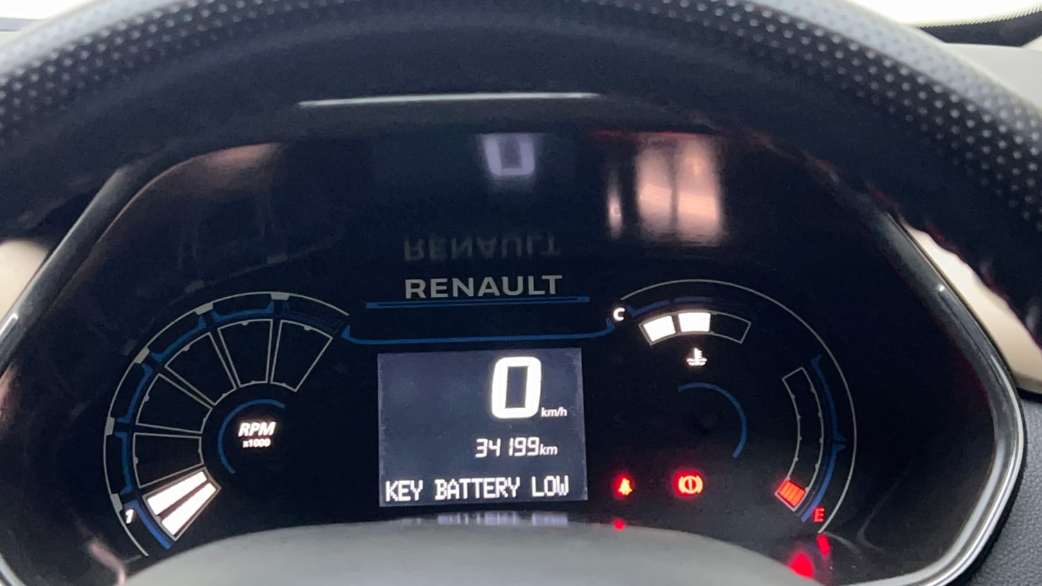 Used 2023 Renault Kiger RXT MT Petrol Manual interior CLUSTERMETER VIEW