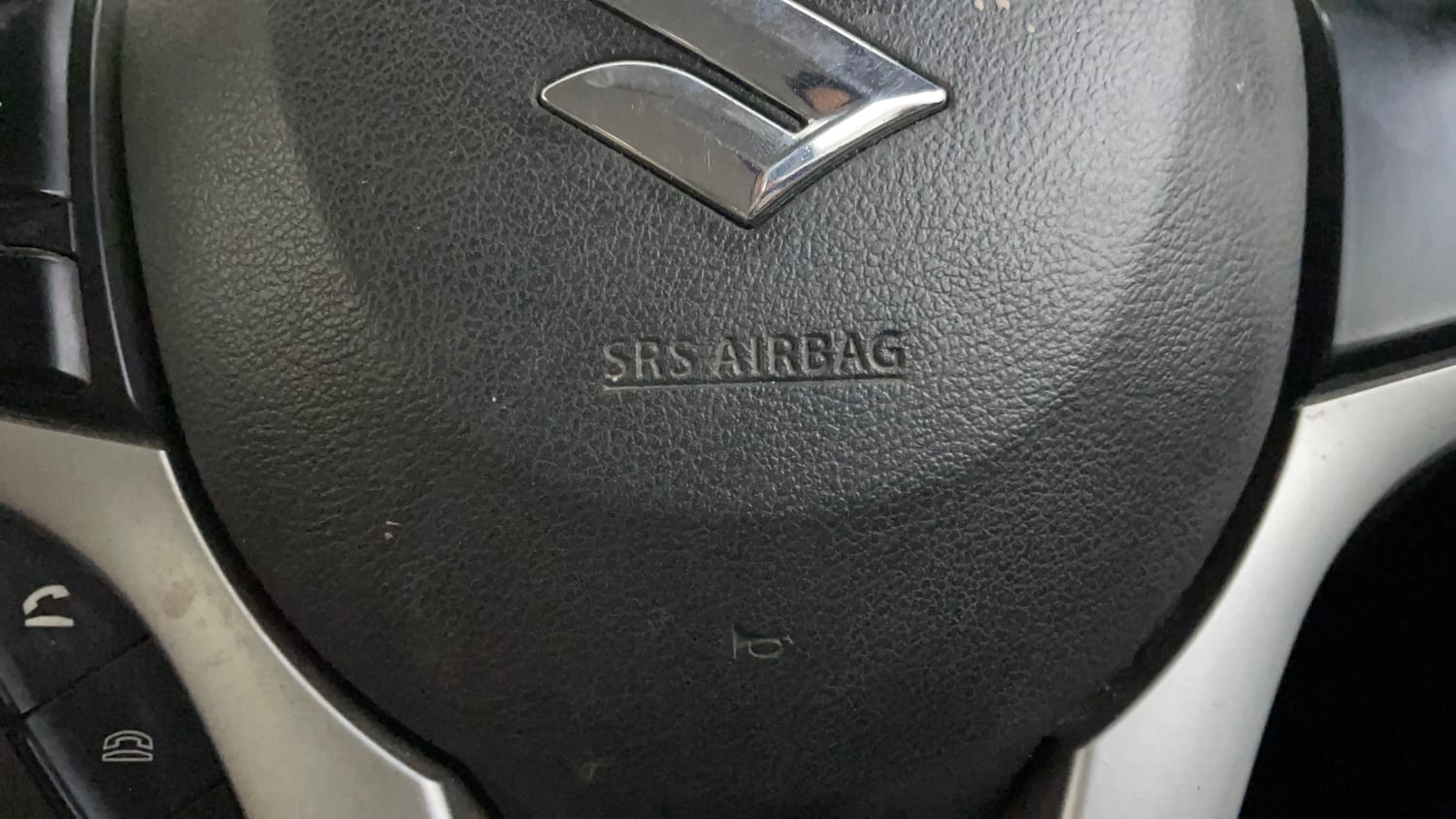Used 2019 Maruti Suzuki Wagon R VXi 1.2 Petrol Manual top_features Airbags