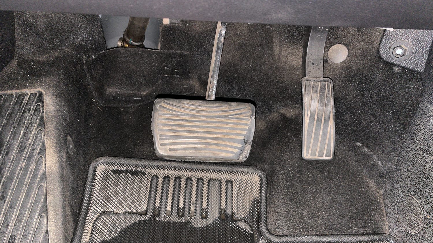 Used 2023 Mahindra XUV700 AX 5 Petrol AT 5 STR Petrol Automatic interior PEDALS VIEW