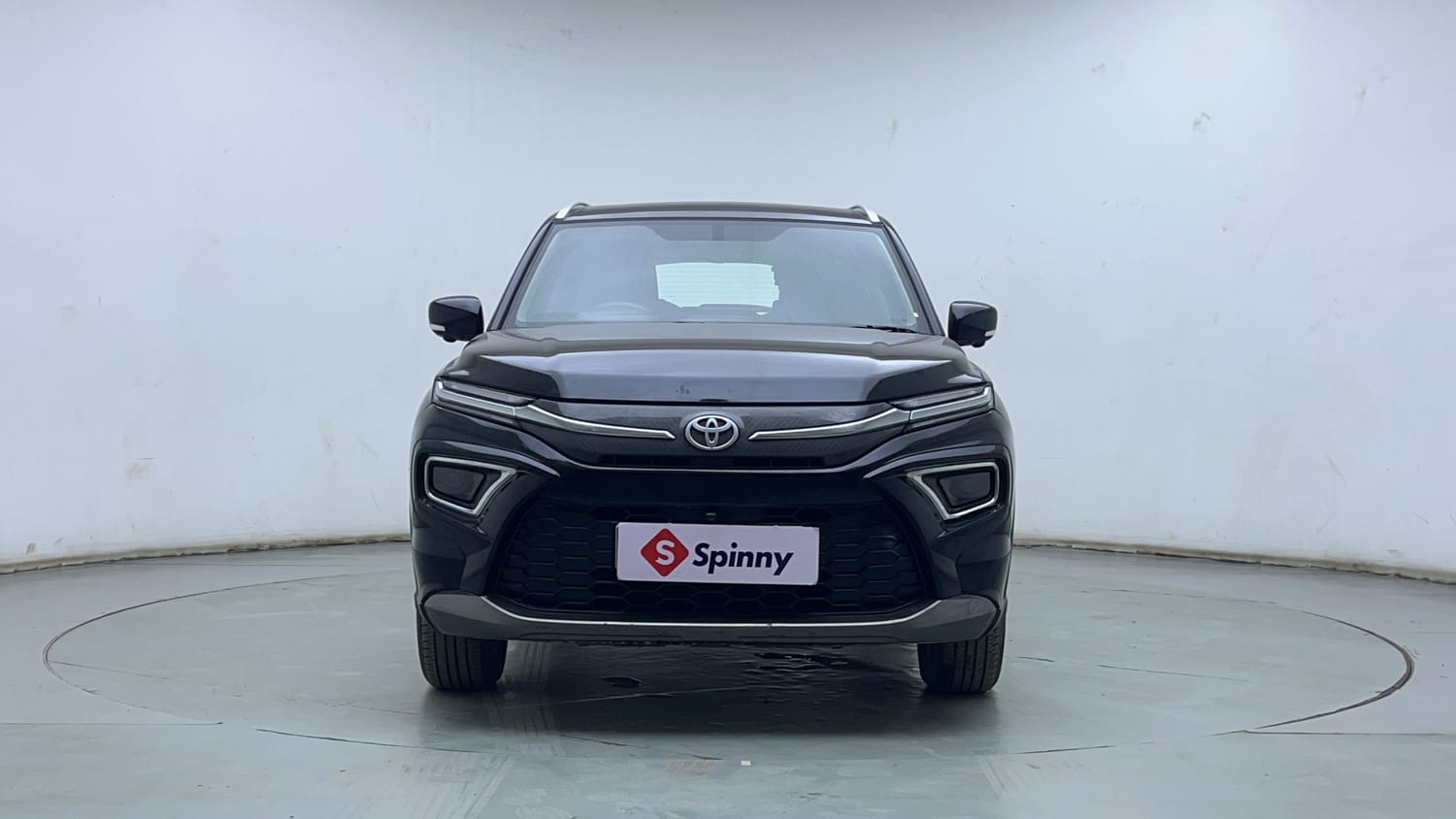 Used 2023 Toyota Urban Cruiser Hyryder V Hybrid Hybrid Automatic exterior FRONT VIEW