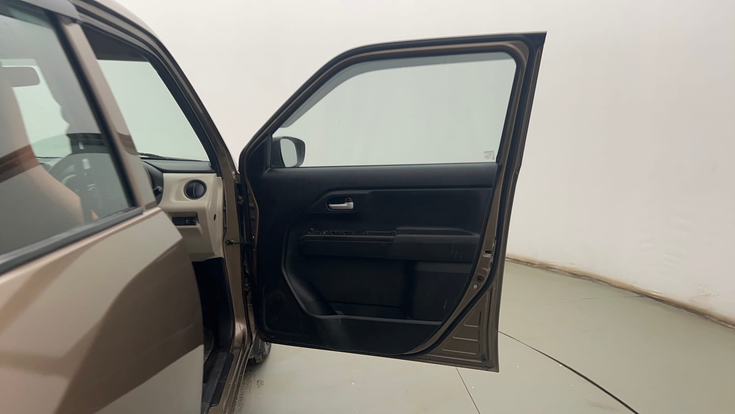 Used 2022 Maruti Suzuki Wagon R VXI 1.0 Petrol Manual interior RIGHT FRONT DOOR OPEN VIEW