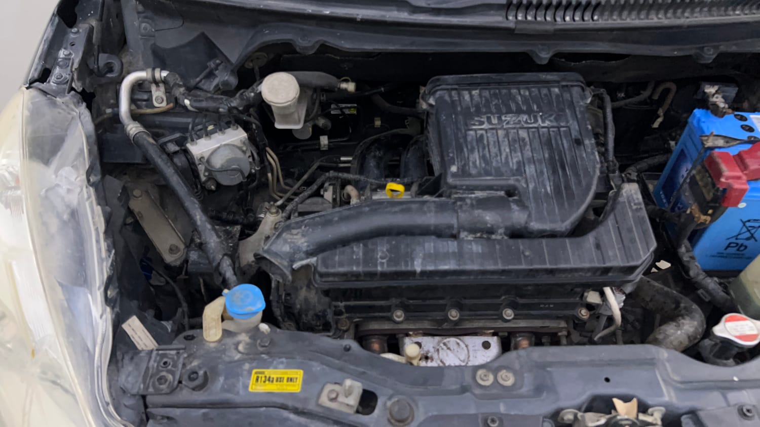 Used 2016 Maruti Suzuki Ertiga ZXI Petrol Manual engine ENGINE RIGHT SIDE VIEW