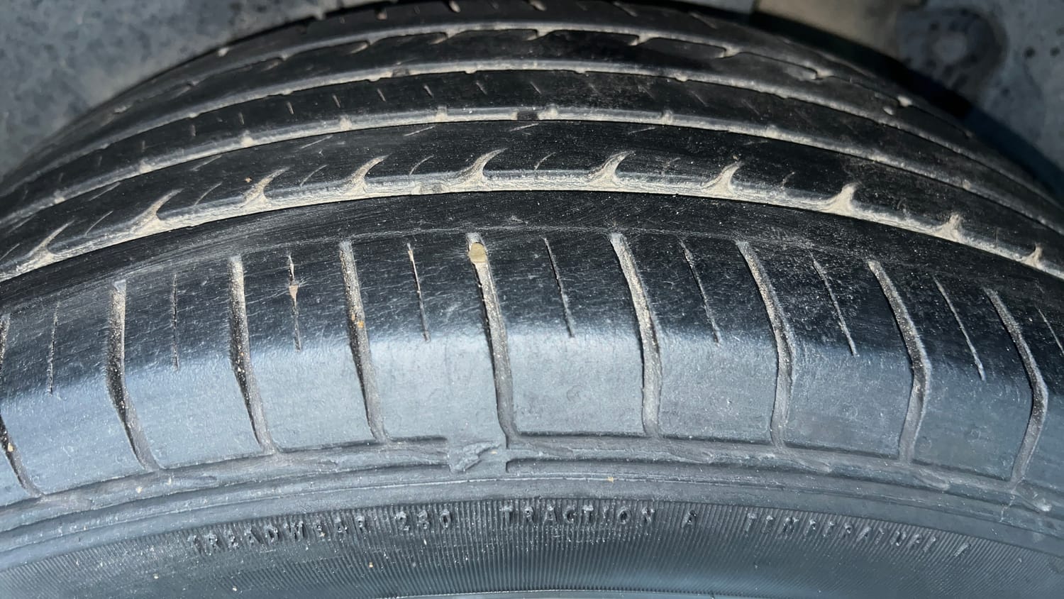 Used 2020 Kia Seltos HTX 1.5 Petrol Manual tyres LEFT REAR TYRE TREAD VIEW