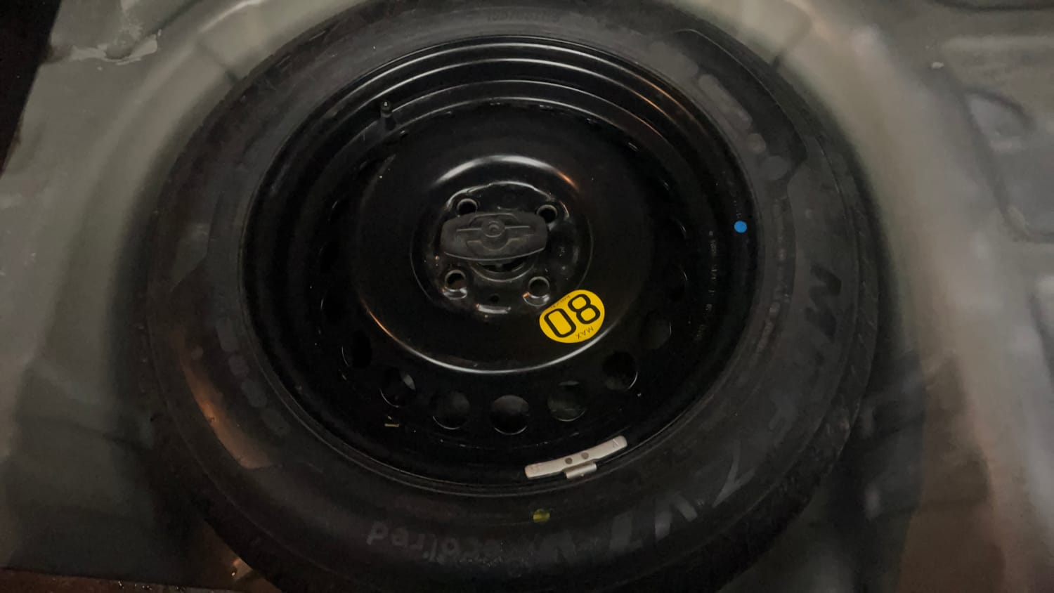 Used 2020 Maruti Suzuki Baleno Zeta Petrol Manual tyres SPARE TYRE VIEW