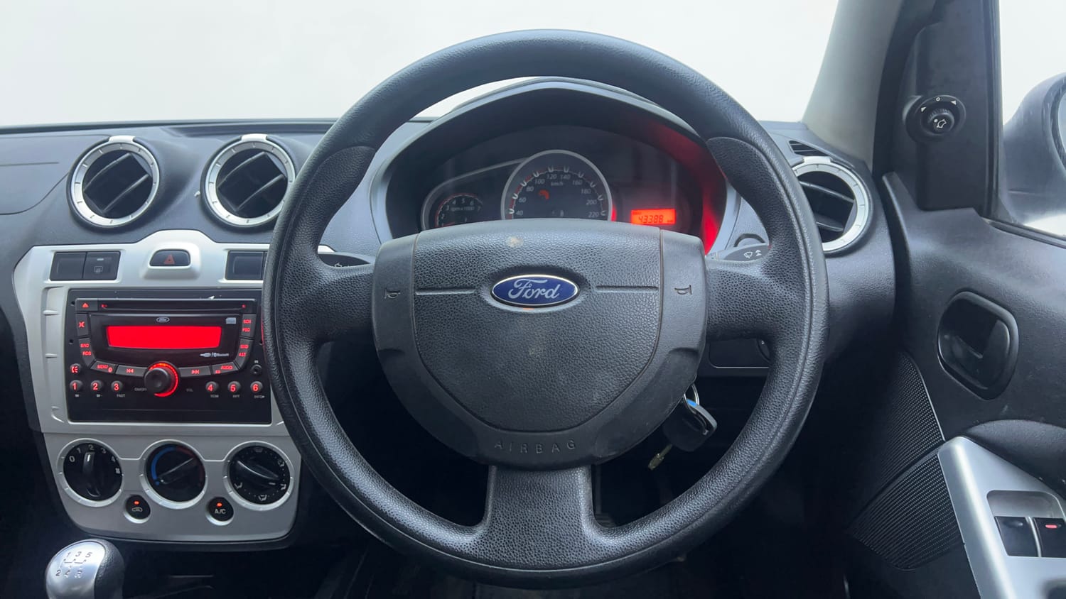 Used 2011 Ford Figo Duratec Petrol Titanium 1.2 Petrol Manual interior STEERING VIEW