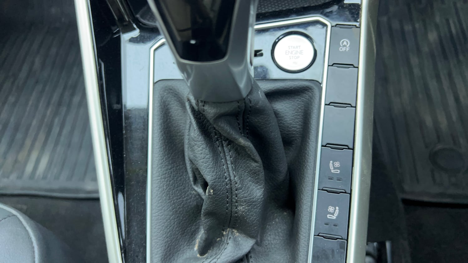 Used 2022 Volkswagen Virtus Topline 1.0 TSI AT Petrol Automatic top_features Ventilated seats