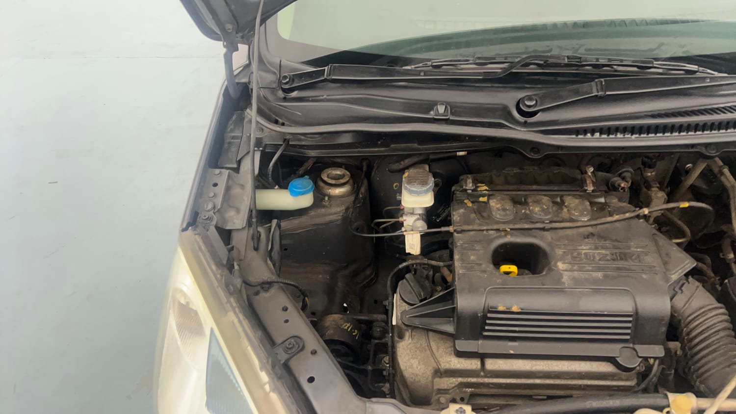 Used 2015 Maruti Suzuki Wagon R LXI Petrol Manual engine ENGINE RIGHT SIDE VIEW