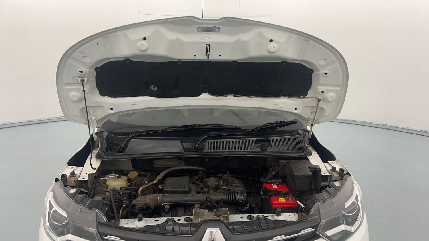 Used 2023 Renault Triber RXZ Dual Tone Petrol Manual engine ENGINE & BONNET OPEN FRONT VIEW