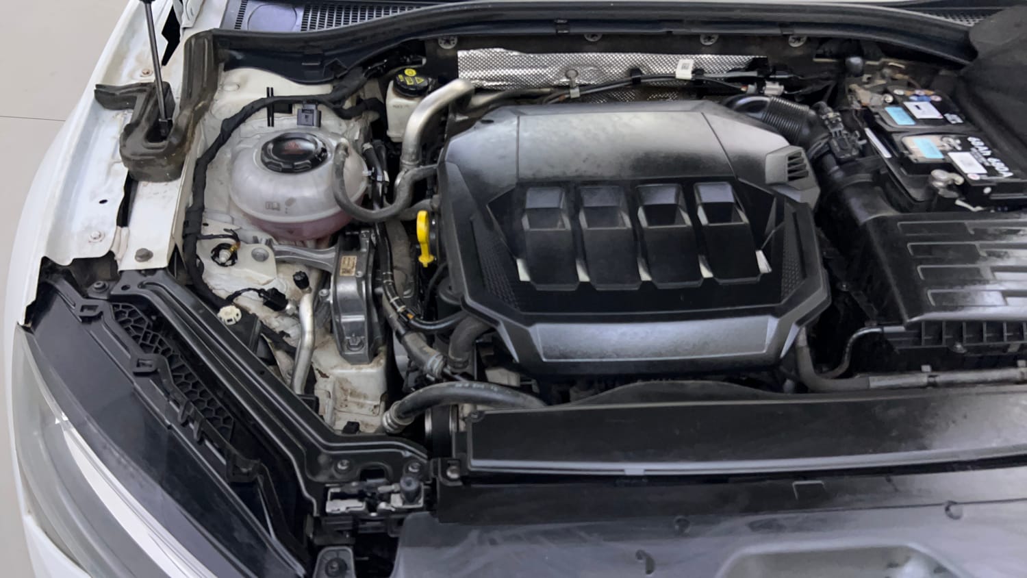 Used 2020 Skoda Superb L&K AT Petrol Automatic engine ENGINE RIGHT SIDE VIEW