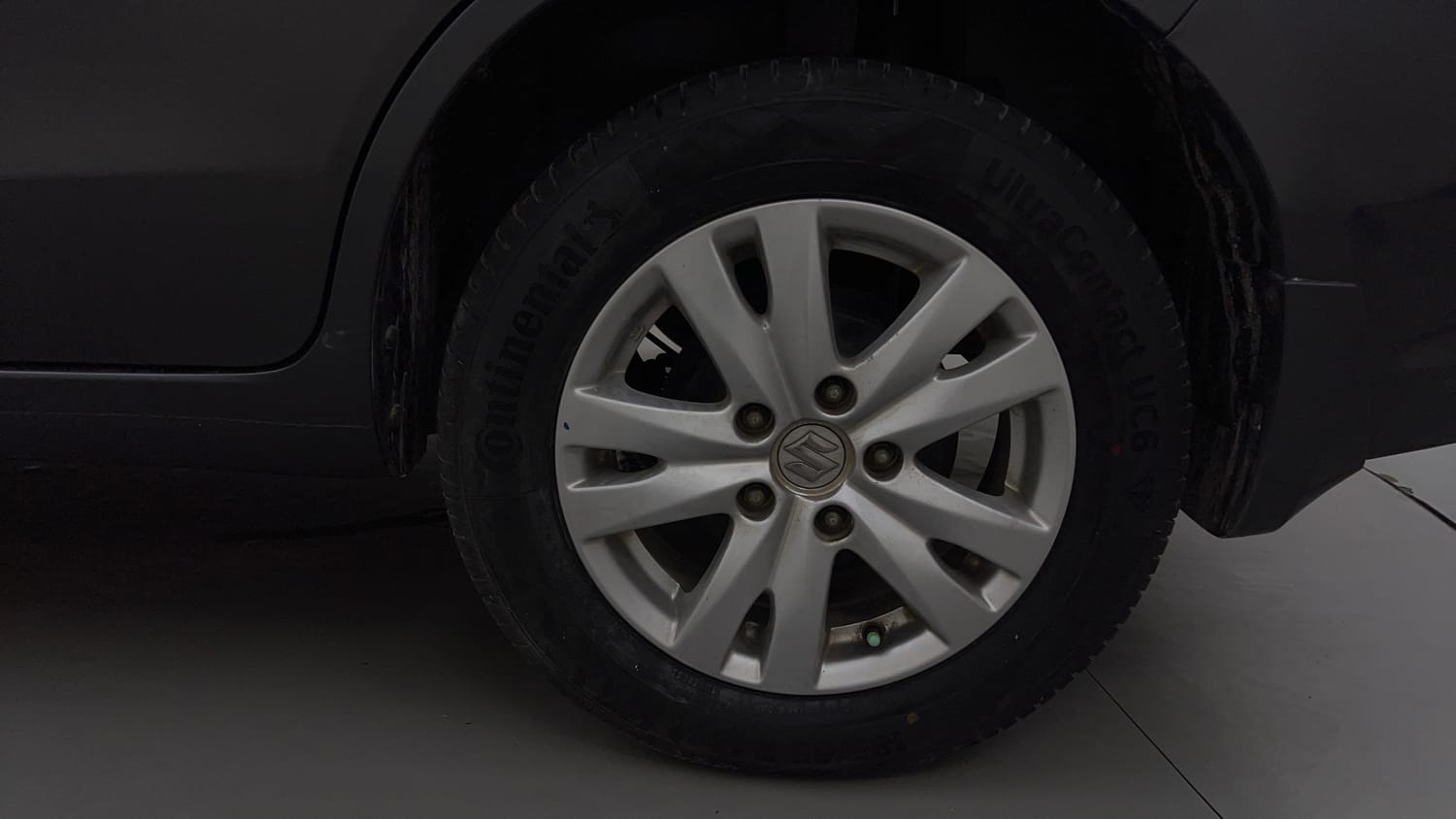 Used 2016 Maruti Suzuki Ertiga ZXI Petrol Manual tyres LEFT REAR TYRE RIM VIEW