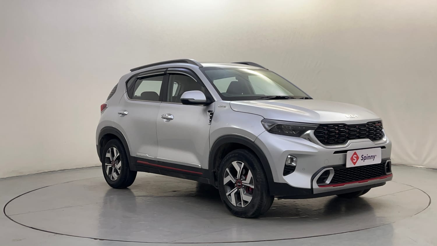 Used 2022 Kia Sonet GTX Plus 1.5 AT Diesel Automatic exterior RIGHT FRONT CORNER VIEW