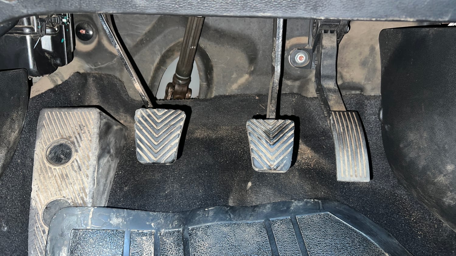 Used 2016 Hyundai Elite i20 Sportz 1.2 Petrol Manual interior PEDALS VIEW