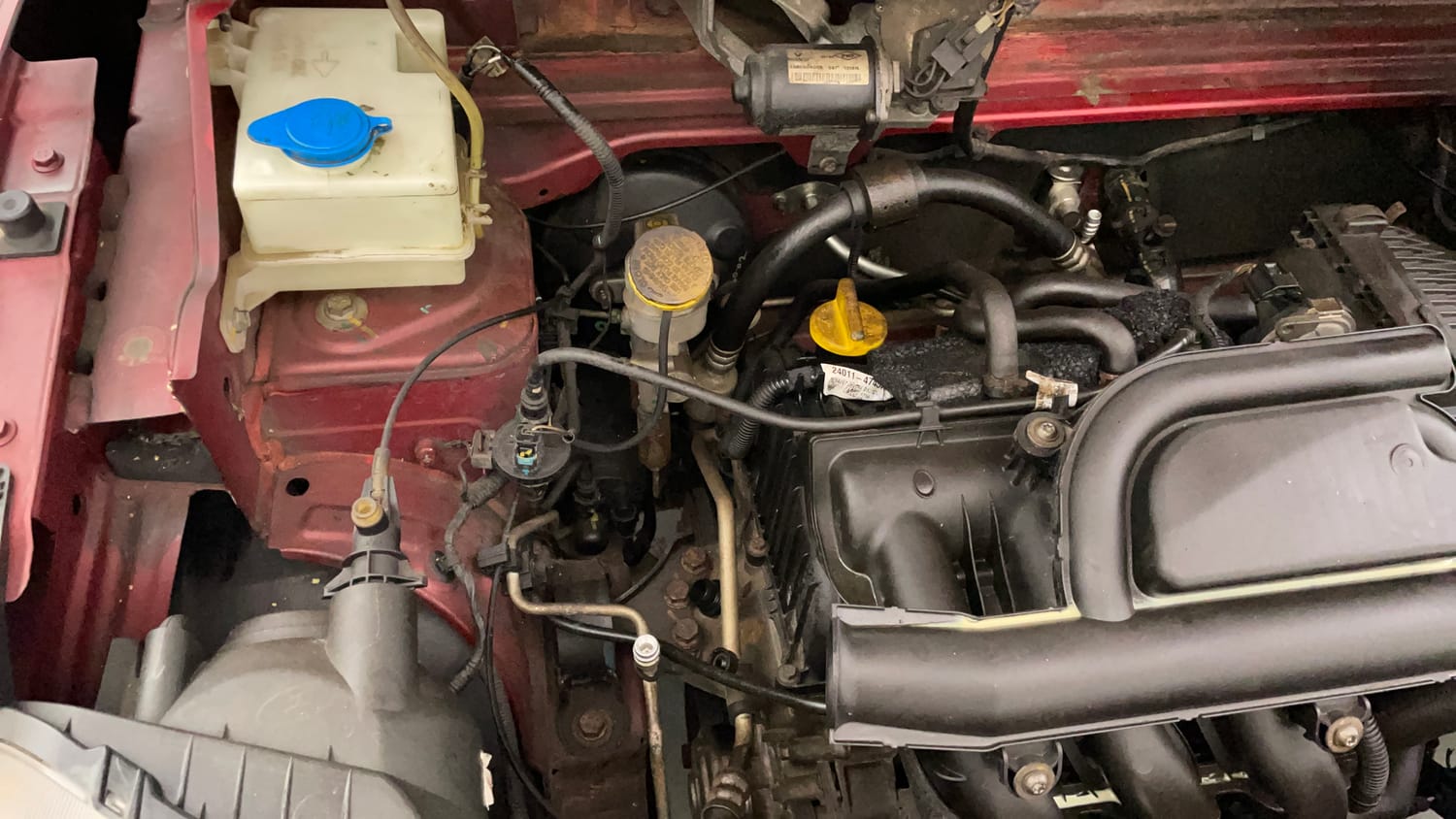 Used 2016 Renault Kwid RXT Petrol Manual engine ENGINE RIGHT SIDE VIEW