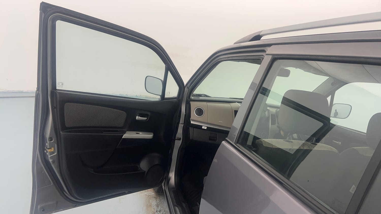 Used 2015 Maruti Suzuki Wagon R LXI Petrol Manual interior LEFT FRONT DOOR OPEN VIEW