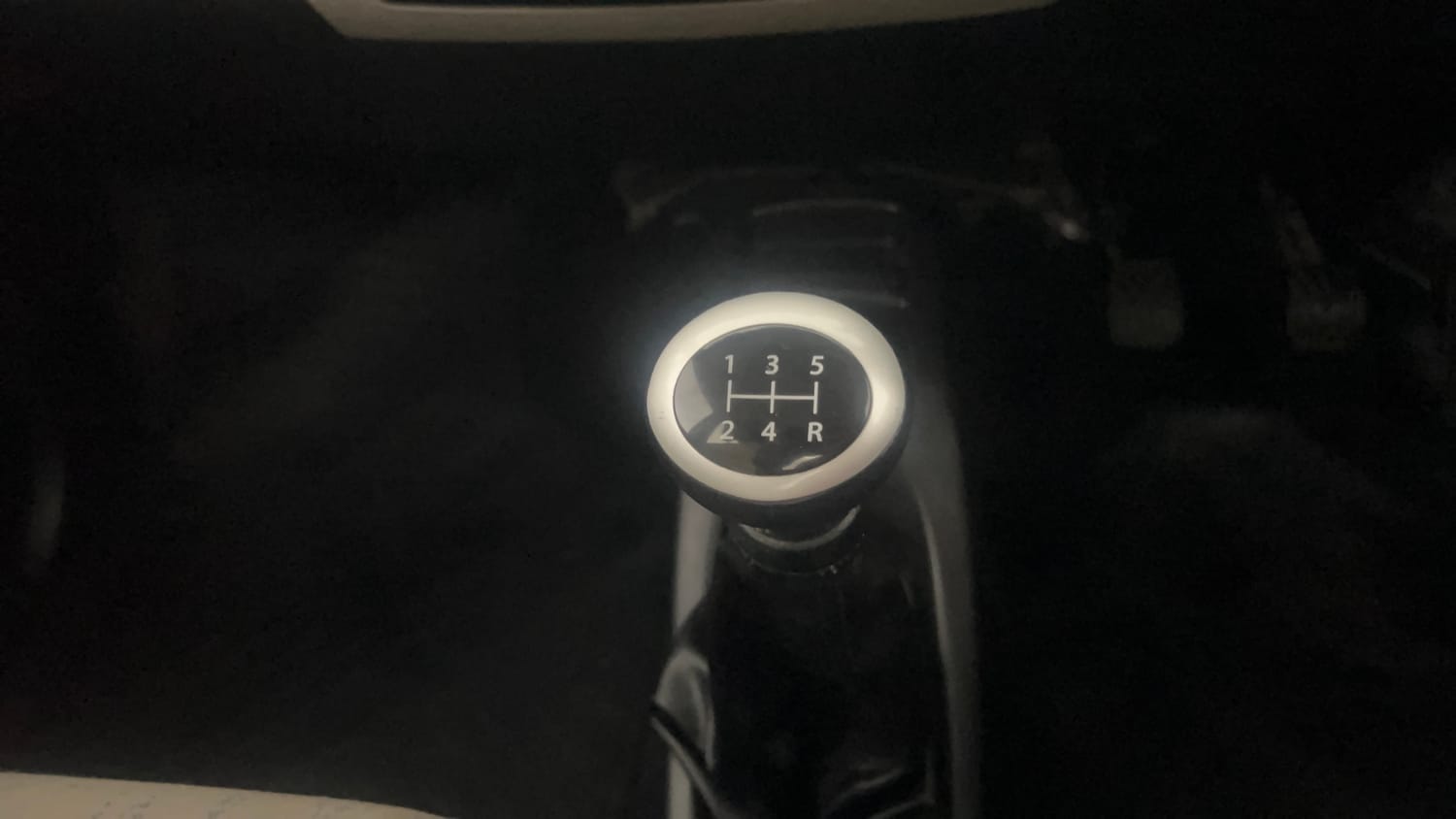 Used 2015 Maruti Suzuki Wagon R LXI Petrol Manual interior GEAR  KNOB VIEW