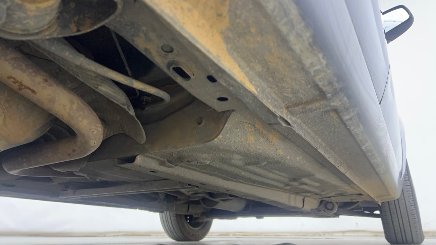 Used 2011 Ford Figo Duratec Petrol Titanium 1.2 Petrol Manual extra REAR RIGHT UNDERBODY VIEW