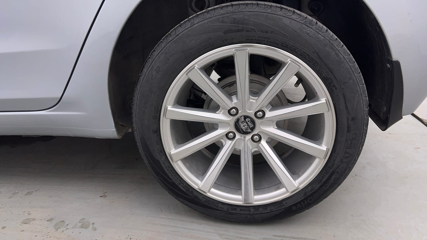 Used 2020 Hyundai Elite i20 Sportz Plus 1.2 Petrol Manual tyres LEFT REAR TYRE RIM VIEW