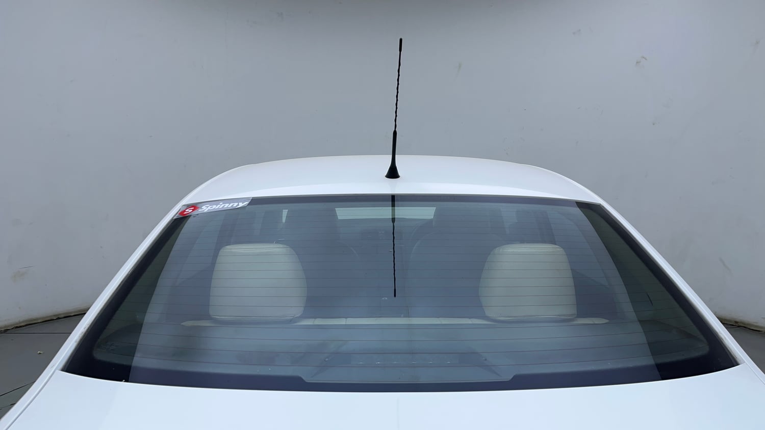 Used 2016 Volkswagen Vento Comfortline Diesel Diesel Manual exterior BACK WINDSHIELD VIEW