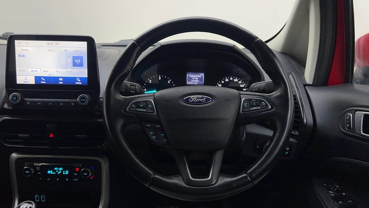 Used 2018 Ford EcoSport Titanium 1.5L TDCi Diesel Manual interior STEERING VIEW