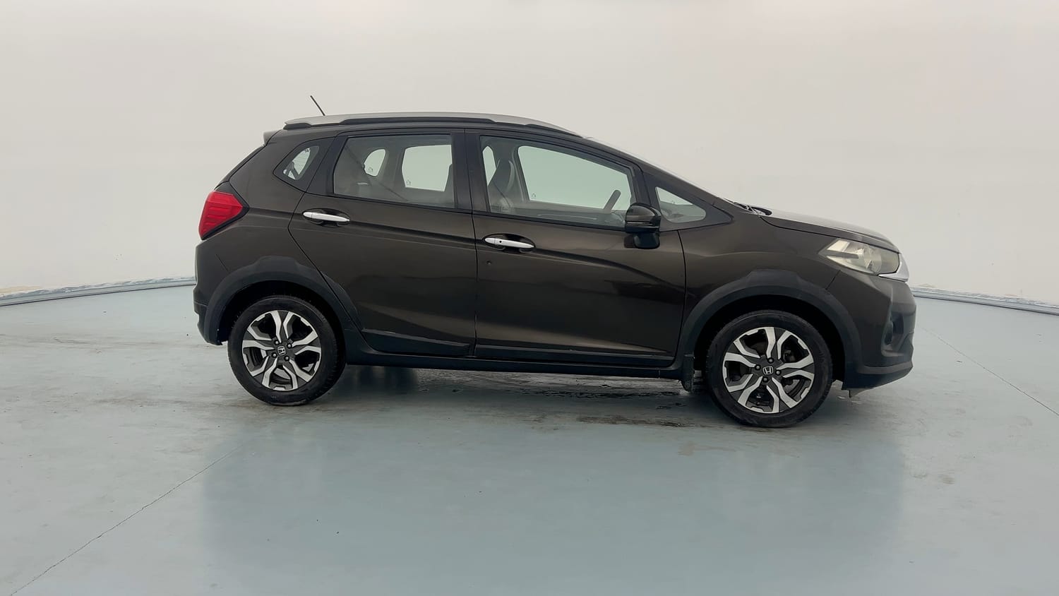 Used 2019 Honda WR-V VX MT Diesel Diesel Manual exterior RIGHT SIDE VIEW