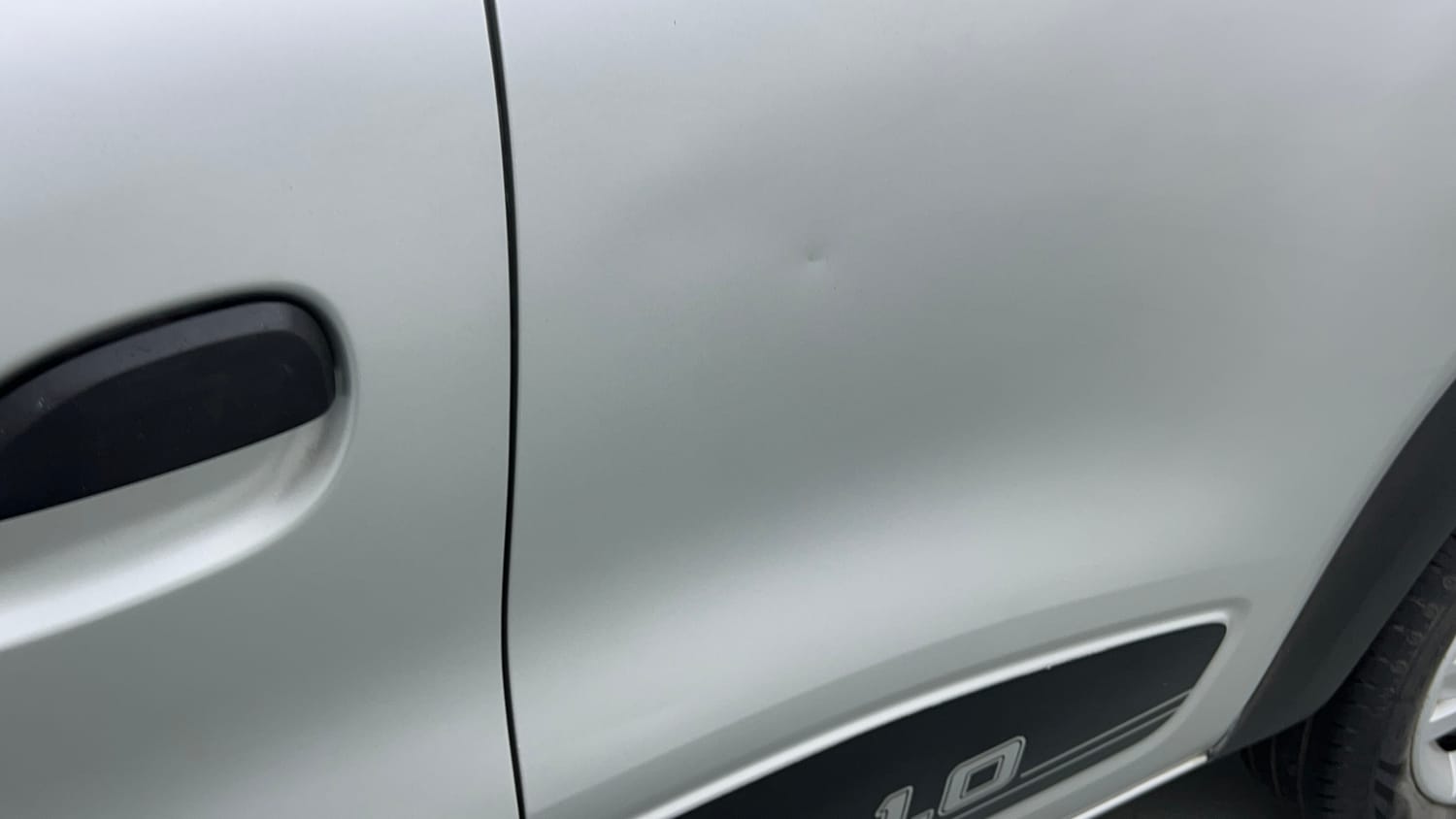 Used 2021 Renault Kwid RXT 1.0 (O) Petrol Manual dents MINOR DENT