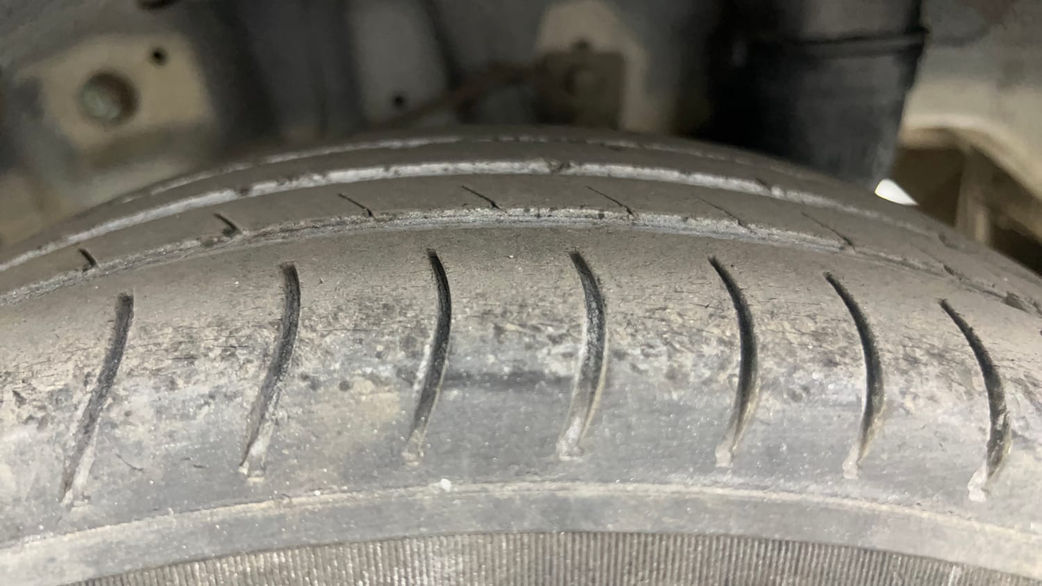 Used 2012 Hyundai Eon Era Petrol Manual tyres LEFT REAR TYRE TREAD VIEW