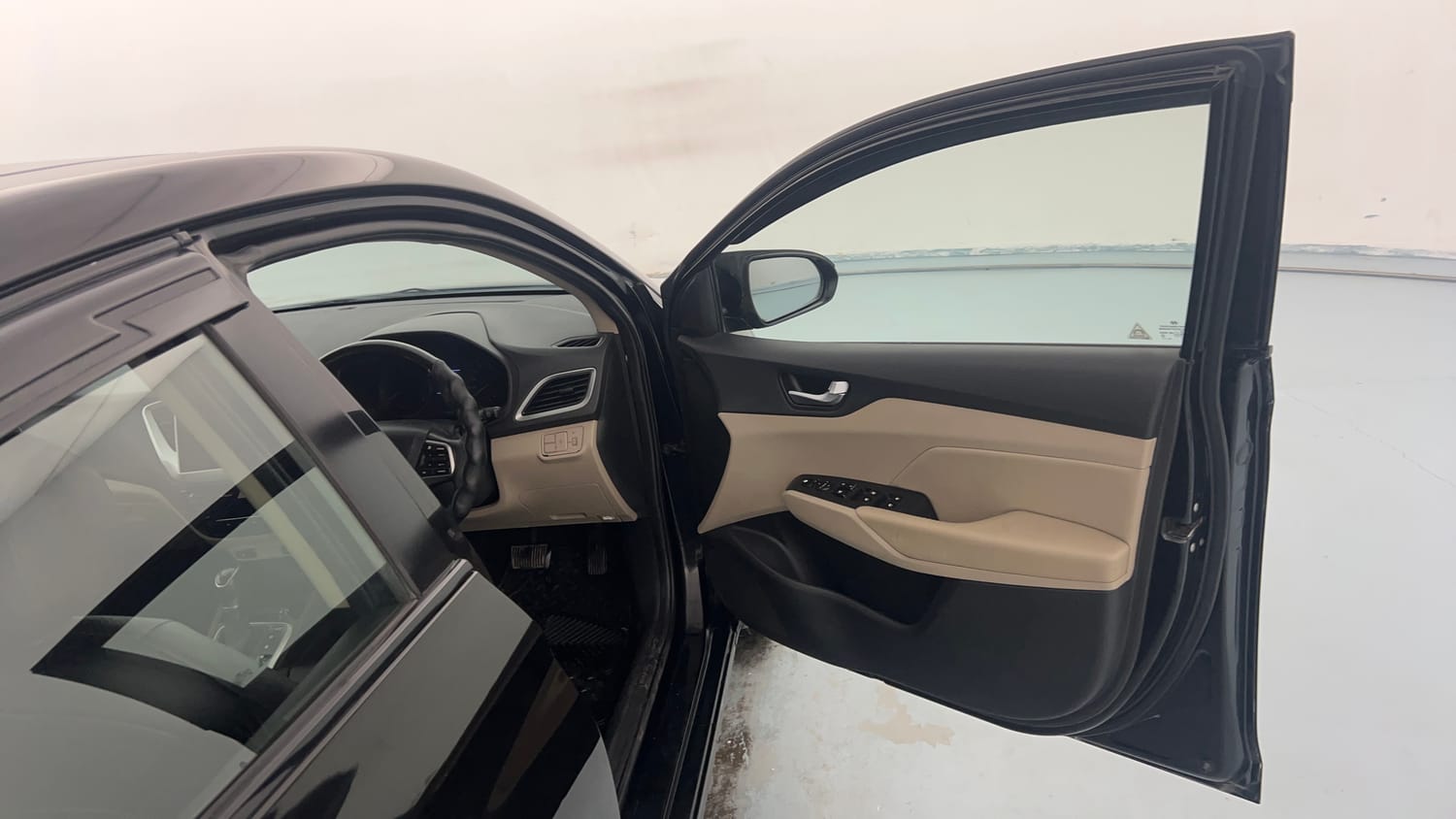 Used 2018 Hyundai Verna SX (O) 1.6 VTVT AT Petrol Automatic interior RIGHT FRONT DOOR OPEN VIEW