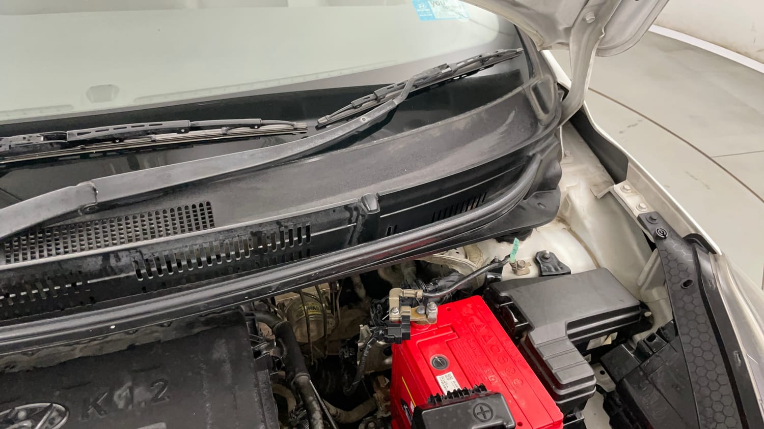 Used 2021 Hyundai Grand i10 Nios Magna Corporate Edition 1.2 Kappa VTVT Petrol Manual engine ENGINE LEFT SIDE HINGE & APRON VIEW