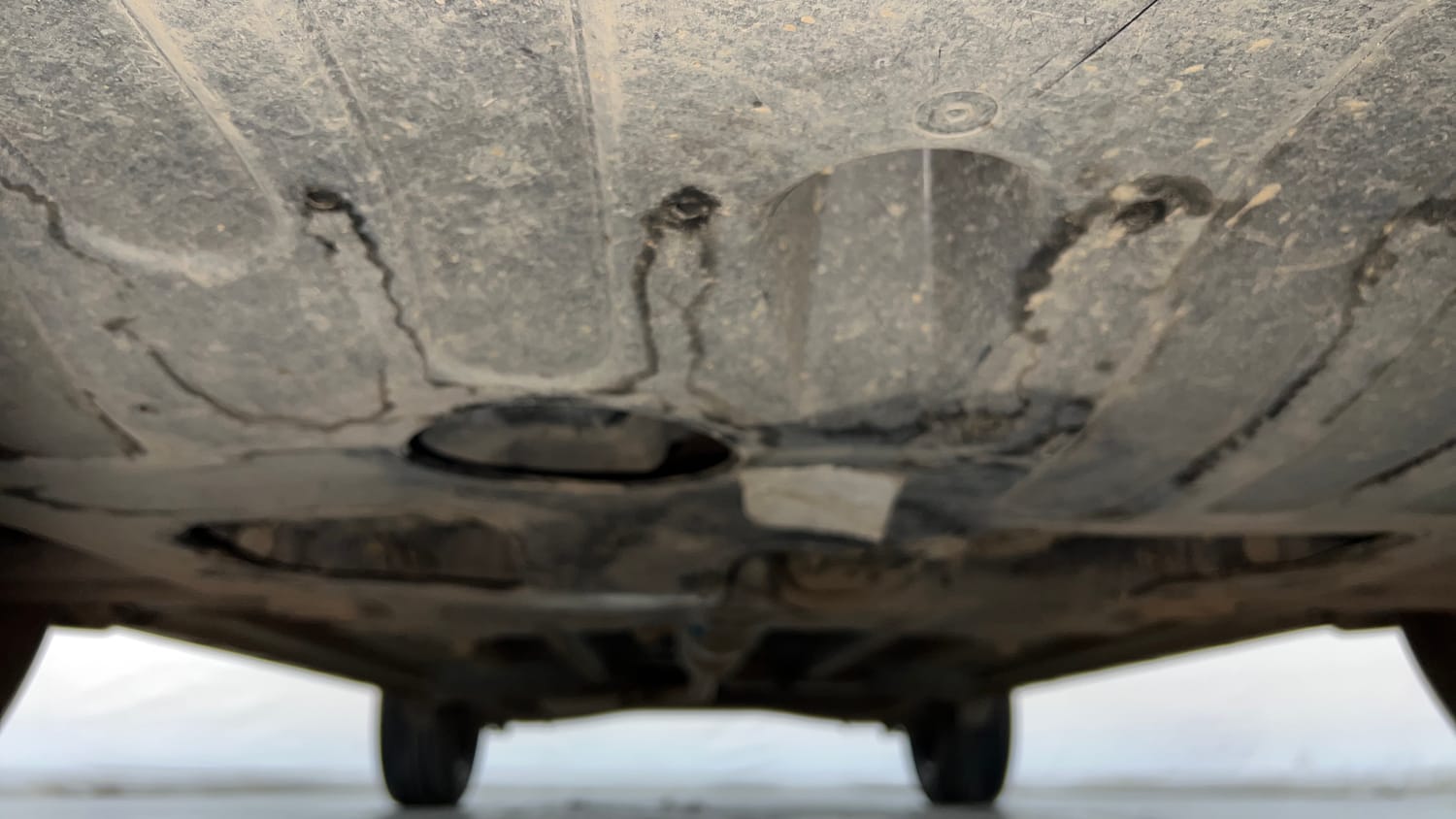 Used 2020 Kia Seltos HTX 1.5 Petrol Manual extra FRONT LEFT UNDERBODY VIEW