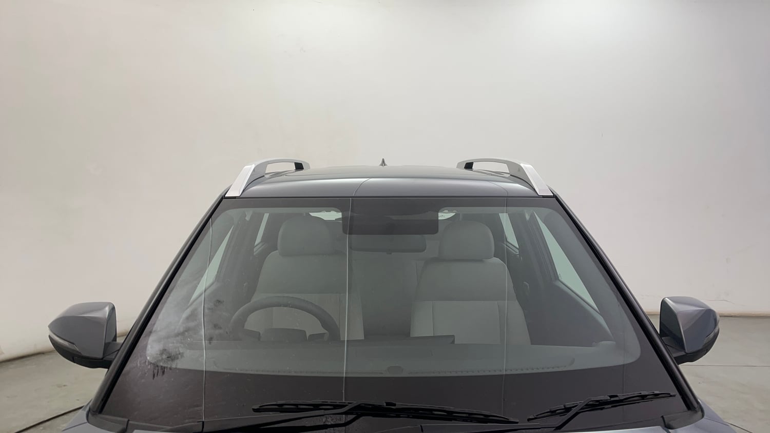 Used 2026 Hyundai Venue 1.2 Kappa Petrol MT HX 5+ Petrol Manual exterior FRONT WINDSHIELD VIEW