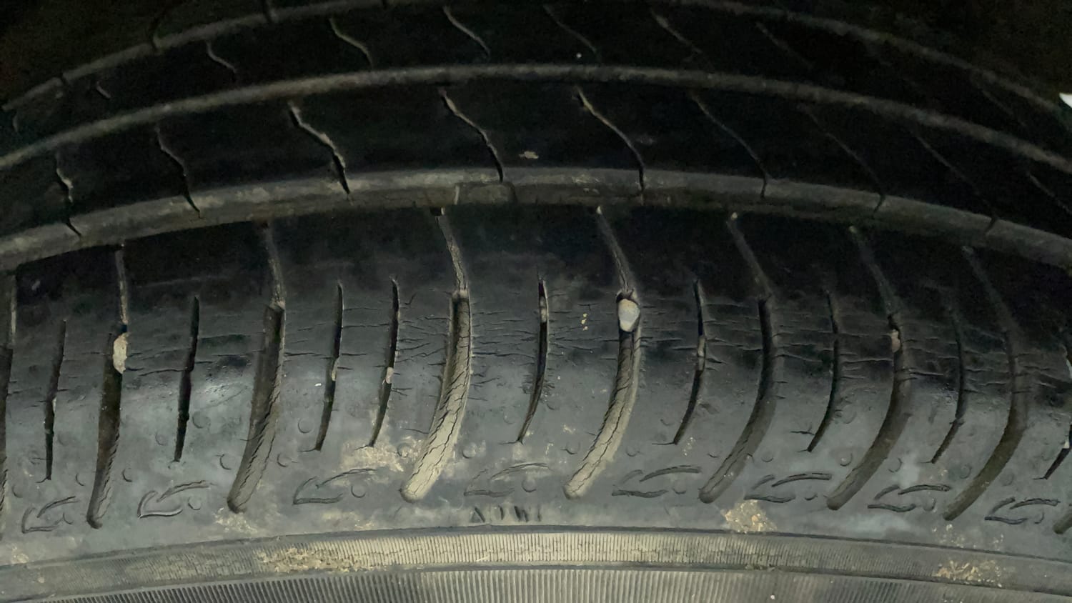 Used 2022 Maruti Suzuki Baleno Delta Petrol Manual tyres LEFT REAR TYRE TREAD VIEW