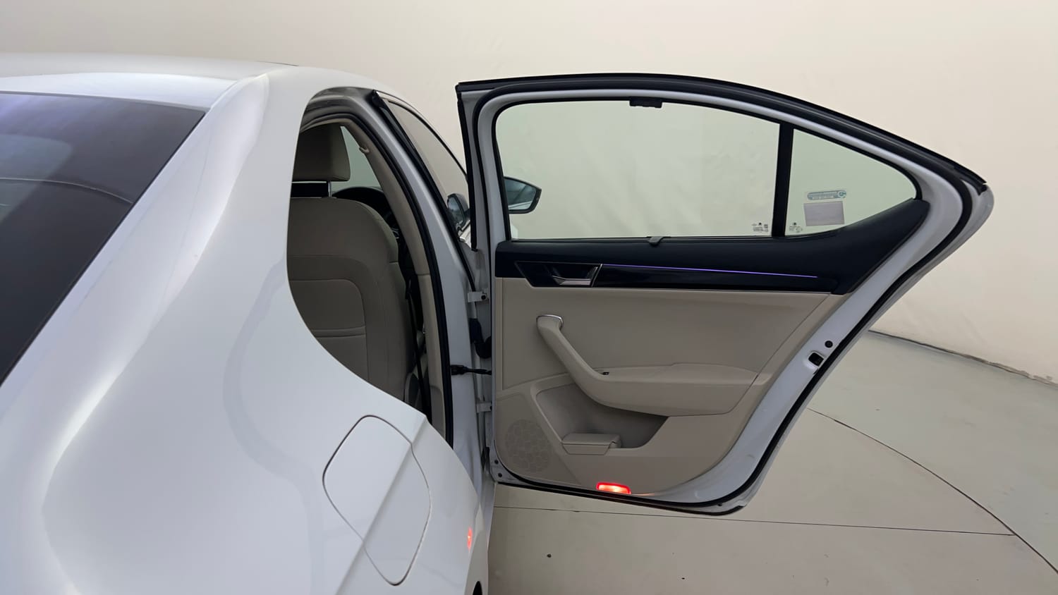 Used 2020 Skoda Superb L&K AT Petrol Automatic interior RIGHT REAR DOOR OPEN VIEW
