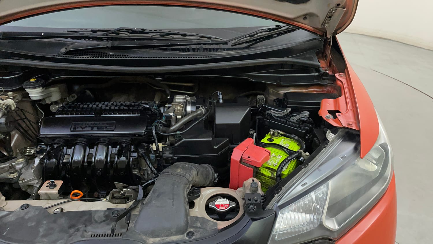 Used 2016 Honda Jazz V AT Petrol Petrol Automatic engine ENGINE LEFT SIDE HINGE & APRON VIEW