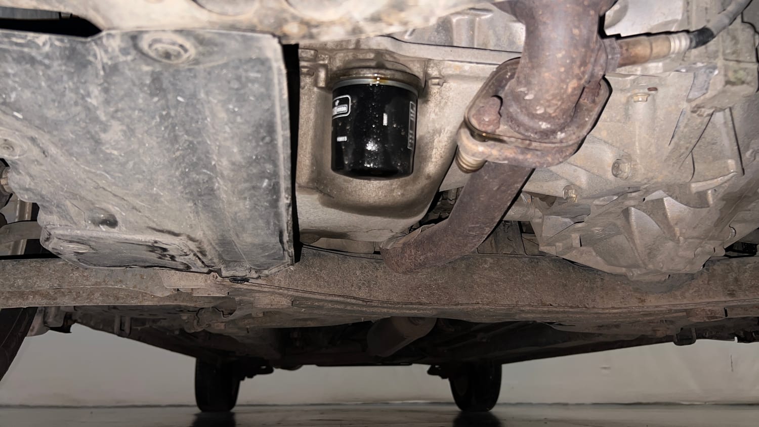 Used 2016 Maruti Suzuki Ertiga ZXI Petrol Manual extra FRONT LEFT UNDERBODY VIEW