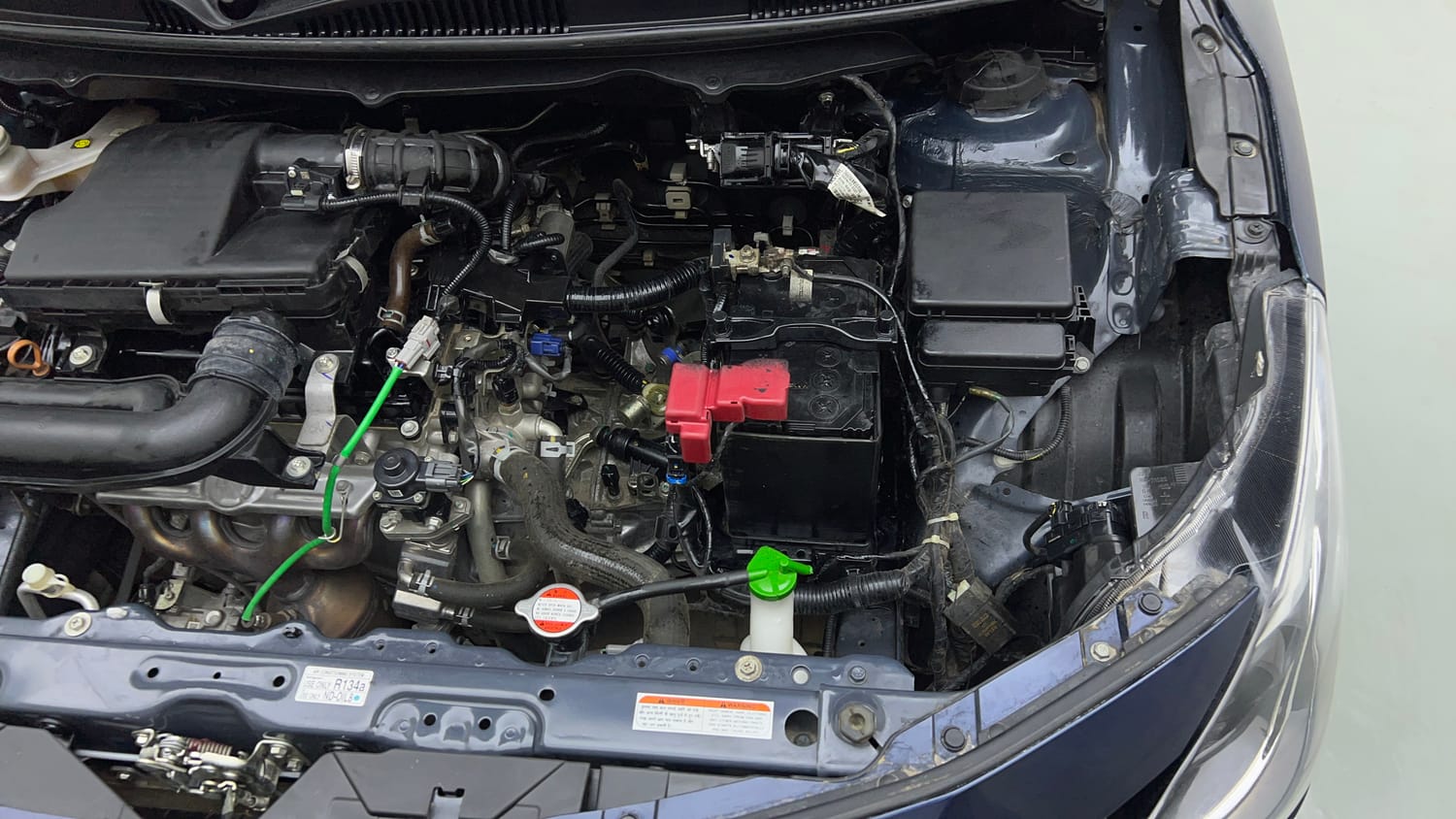 Used 2025 Maruti Suzuki Baleno Sigma MT Petrol Manual engine ENGINE LEFT SIDE VIEW