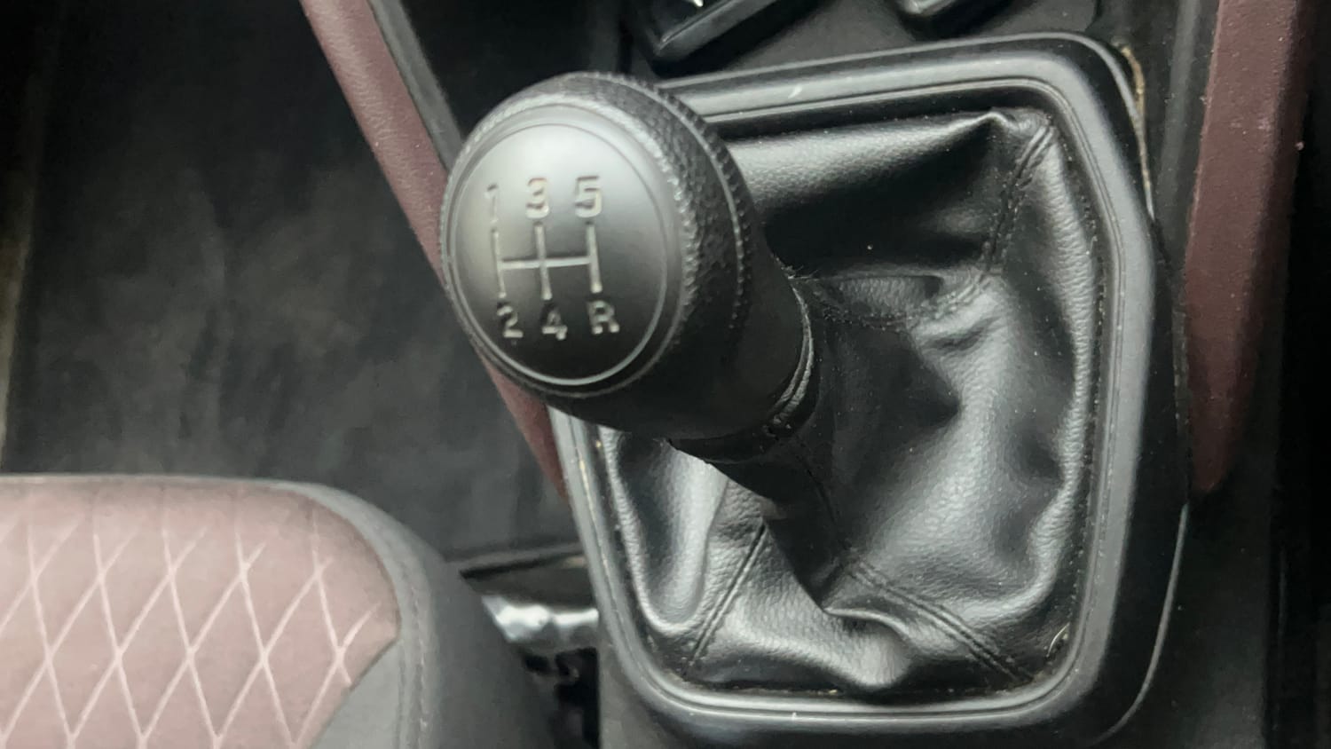Used 2025 Maruti Suzuki Grand Vitara Delta CNG Cng Manual interior GEAR  KNOB VIEW
