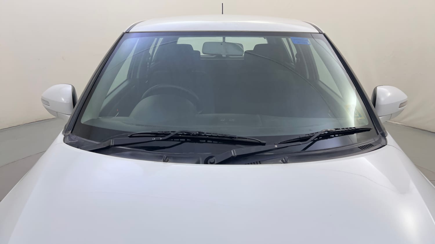 Used 2012 Maruti Suzuki Swift VXi Petrol Manual exterior FRONT WINDSHIELD VIEW