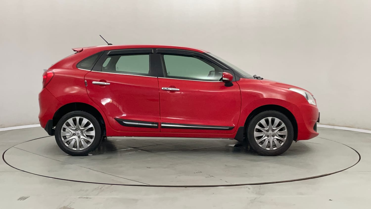 Used 2017 Maruti Suzuki Baleno Zeta 1.2 Petrol Manual exterior RIGHT SIDE VIEW