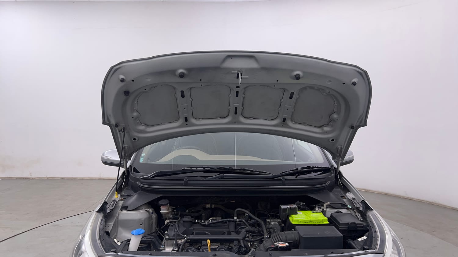 Used 2020 Hyundai Elite i20 Sportz Plus 1.2 Petrol Manual engine ENGINE & BONNET OPEN FRONT VIEW