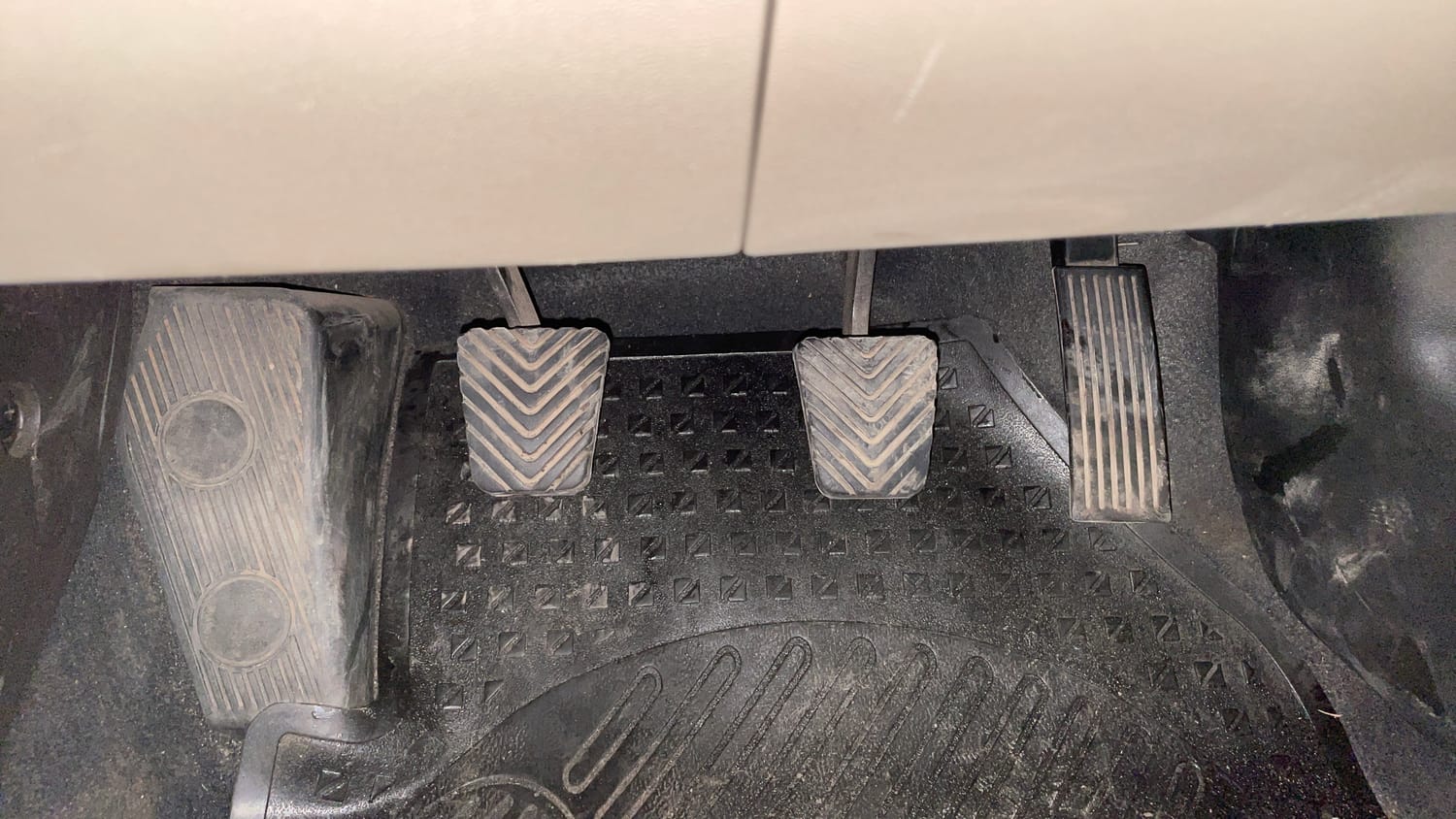 Used 2012 Hyundai i20 Sportz 1.2 Petrol Manual interior PEDALS VIEW