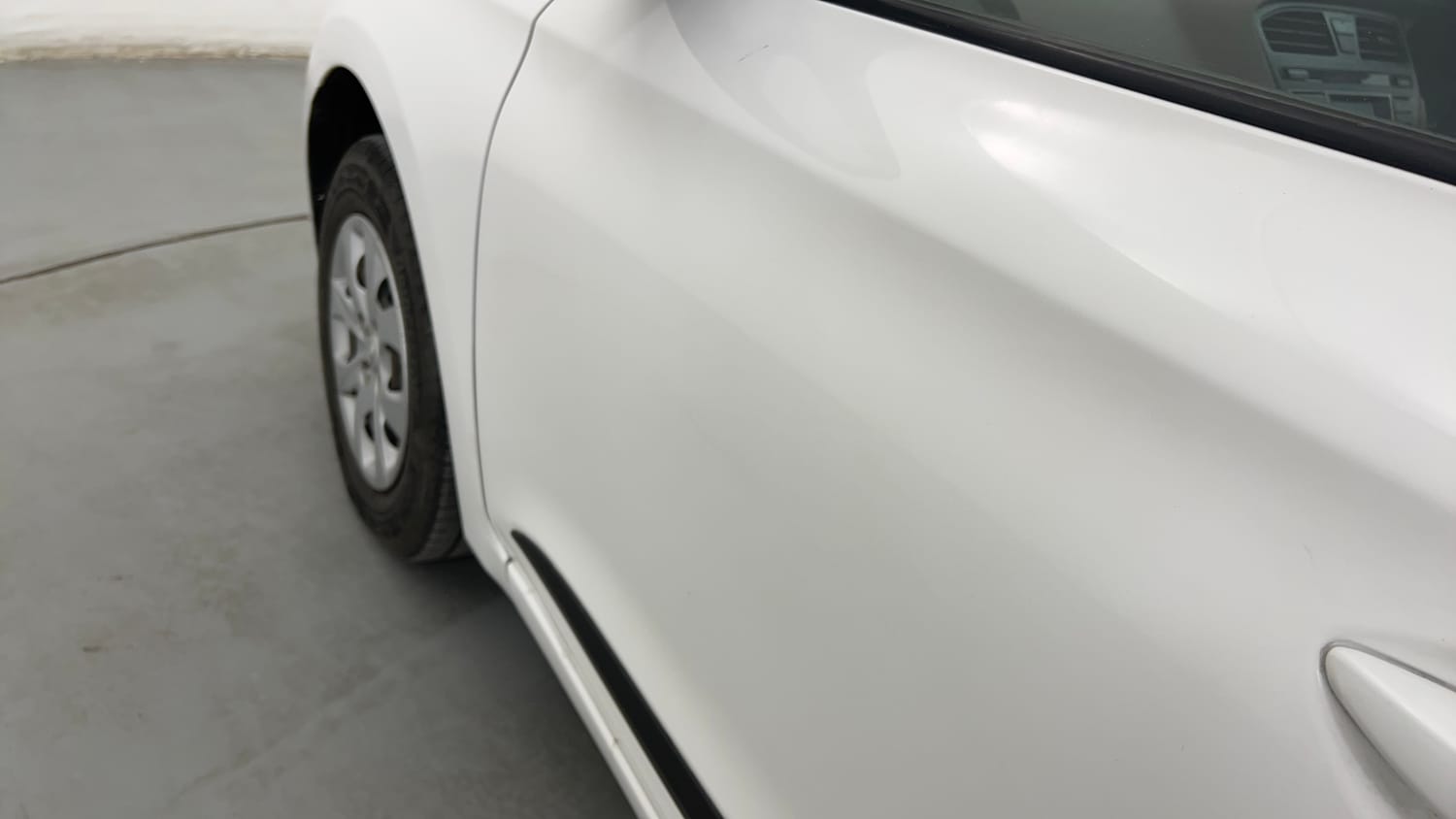 Used 2016 Hyundai Elite i20 Sportz 1.2 Petrol Manual dents MINOR SCRATCH