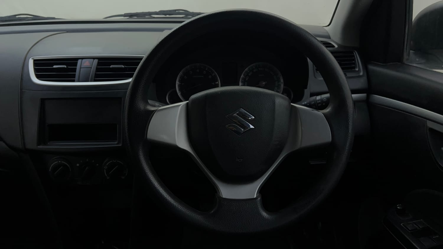 Used 2012 Maruti Suzuki Swift VXi Petrol Manual interior STEERING VIEW