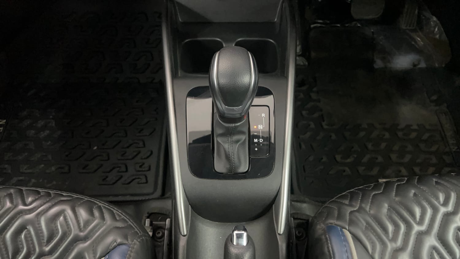 Used 2022 Maruti Suzuki Baleno Alpha AGS Petrol Automatic interior GEAR  KNOB VIEW